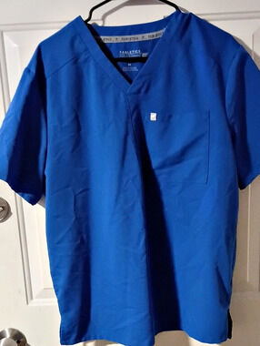 Fabletics Method 1-Pocket Scrub Top Blue Medium